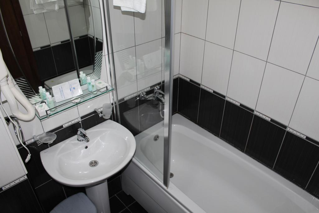 Novi Apartments Herceg Novi Oda fotoğraf